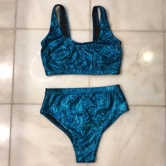 Rave Set! Bralette Bra + Bottoms Booty Short - Picture 2 of 5